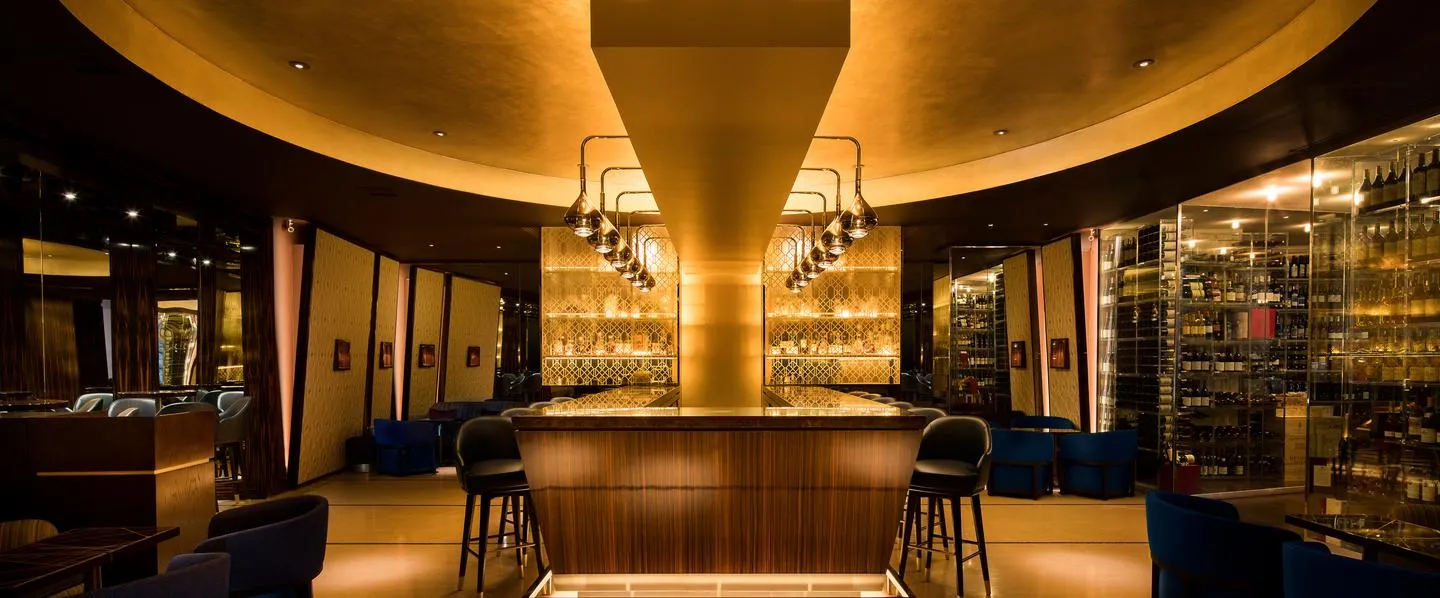 Mandarin Bar