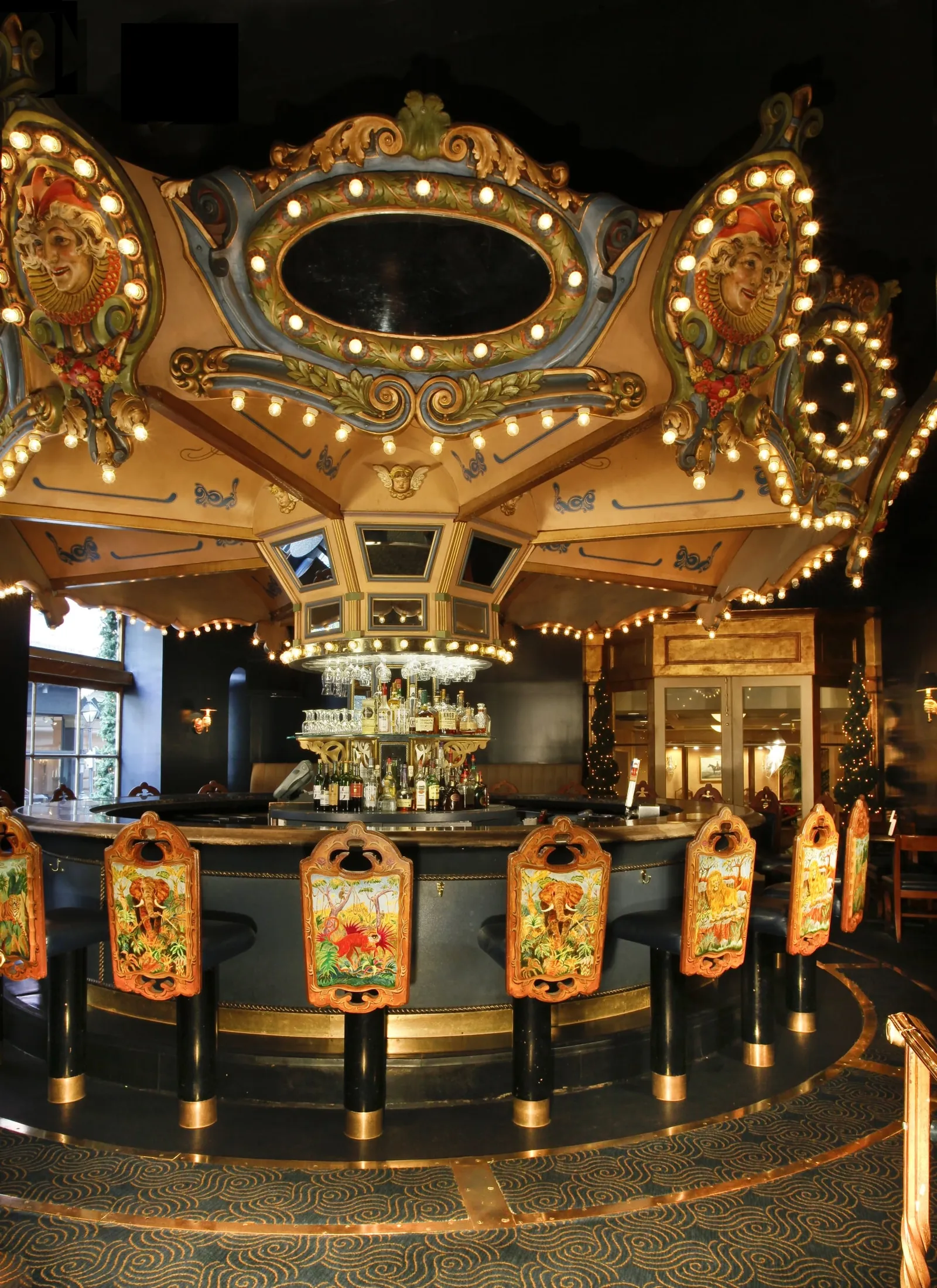 The Carousel Bar & Lounge