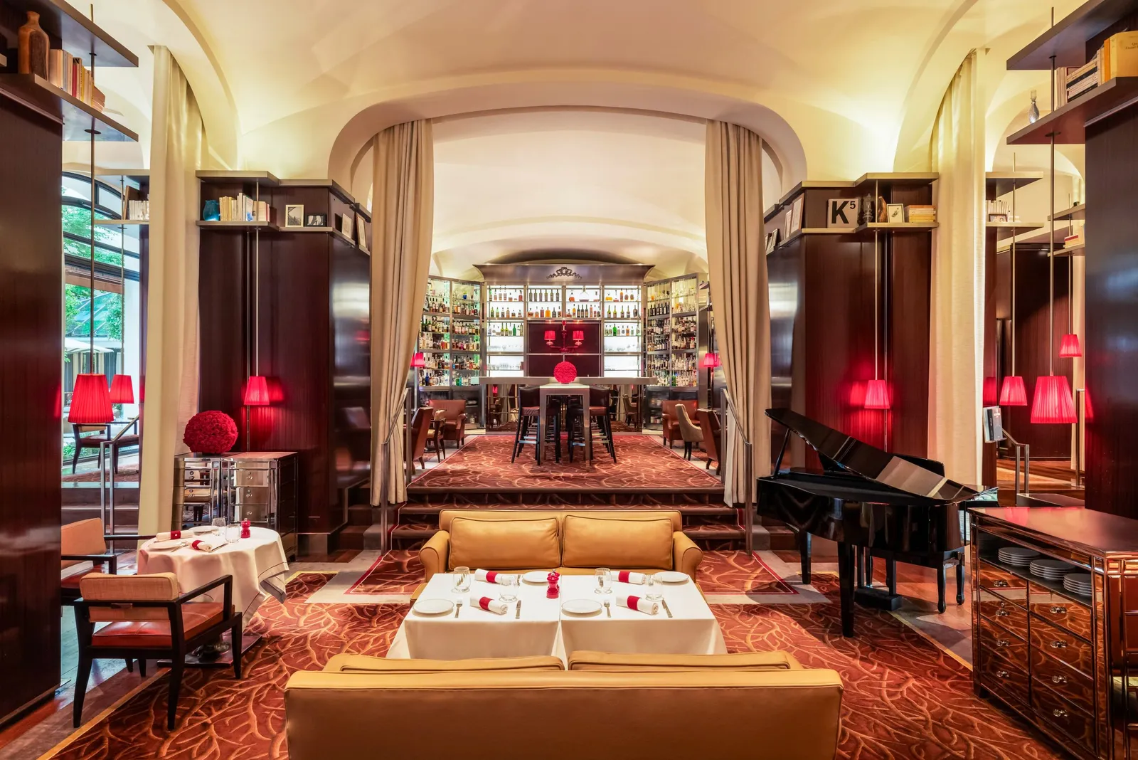 Le Bar Long